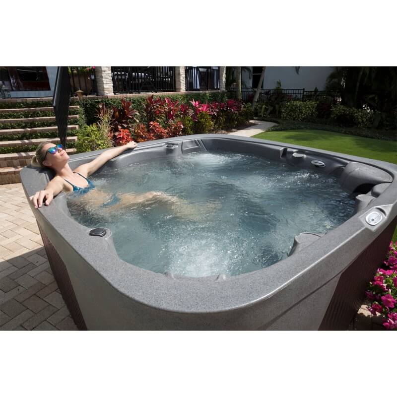 AquaRest Elite 500 5-Person Plug-N-Play Spa Featuring 29 Stainless Steel  Jets